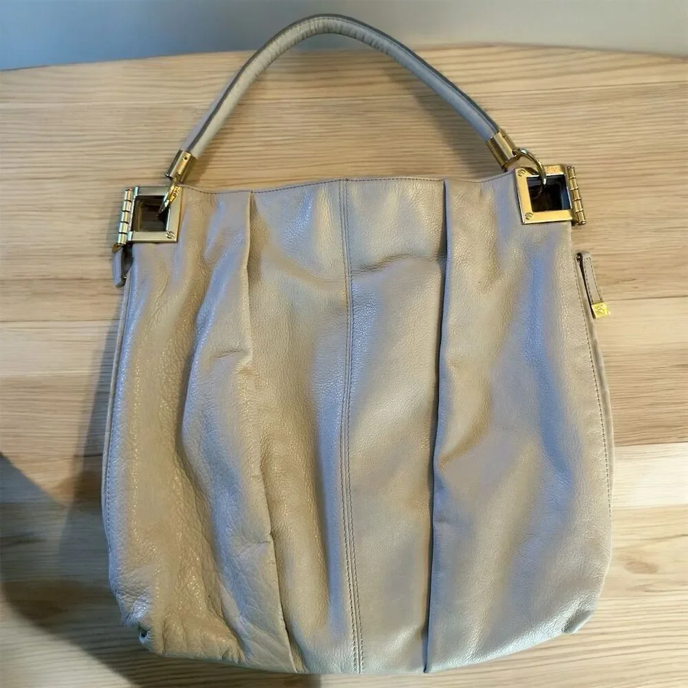 La Victoire Vintage Off White Cream Soft Leather Gold Hardware Shoulder Bag
